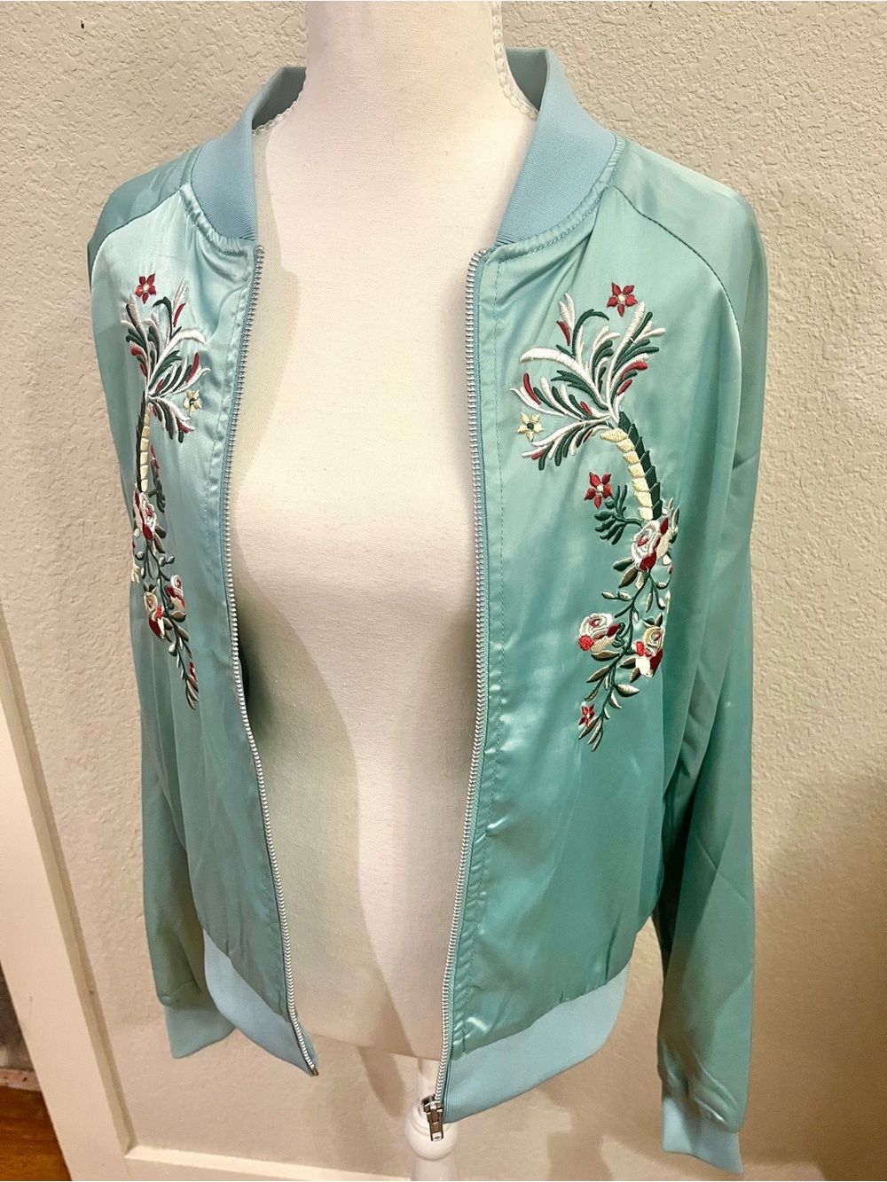Romeo & Juliet Couture Mint Green Embroidered Satin Bomber Jacket M
